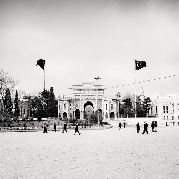 Two Flags, Istanbul