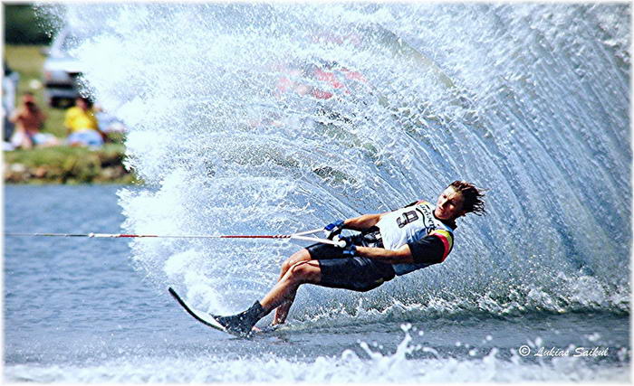 Water-Skiing by lukiassaikul