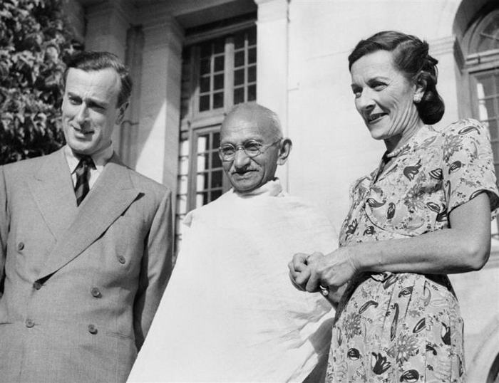 Mountbattens with Gandhi