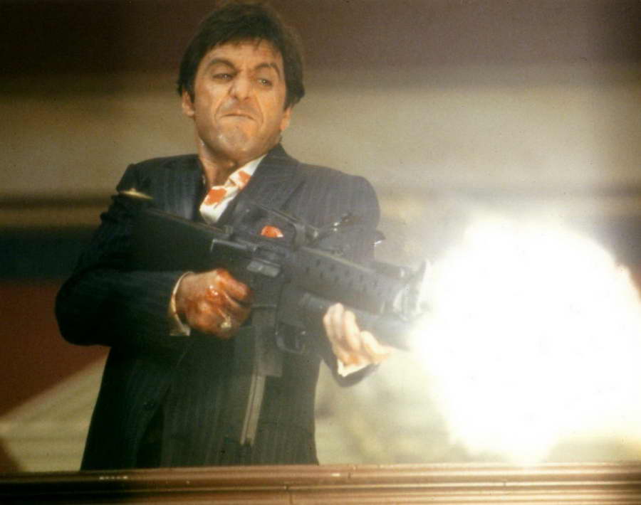 Al Pacino In Scarface Last Scene - Popular Gangster Movies