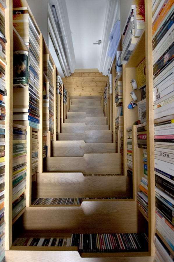 Book Storage Staircase By Levitate Architects (1)