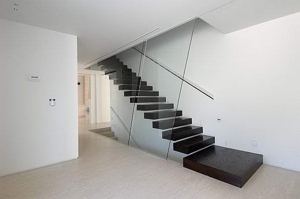 Floating staircase By A-cero