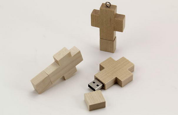 USB Wooden Cross Drive