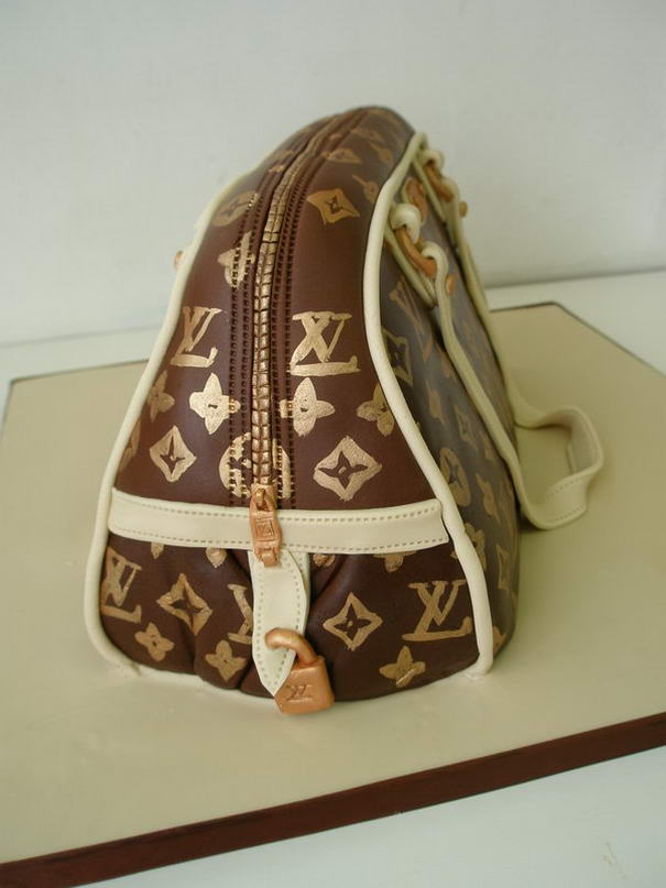 Louis Vuitton Hand bag cake