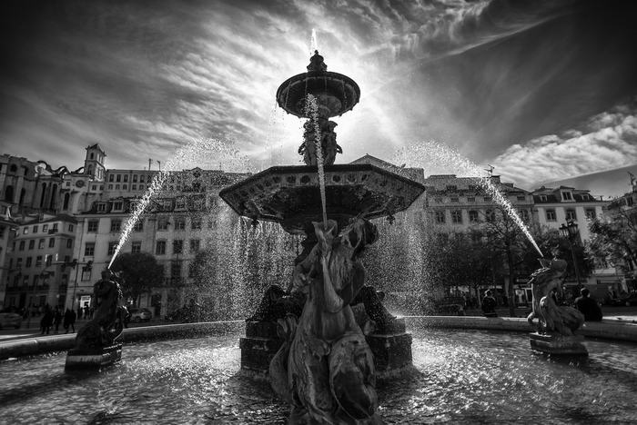 by luca sartoni