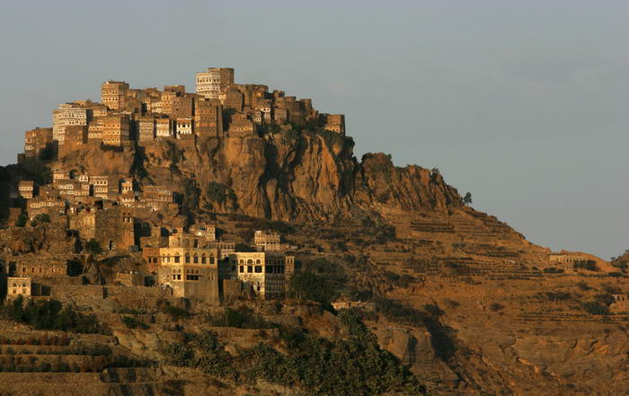 Al Hajjara - Breathtaking Cliffs