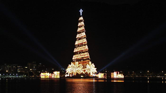 Ipanema Lagoon - Christmas Trees
