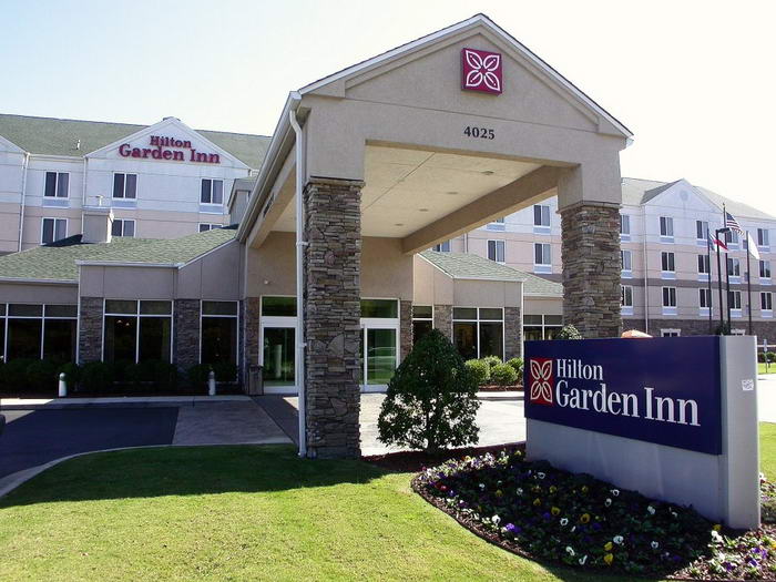 Hilton Garden Inn - Green Hotels