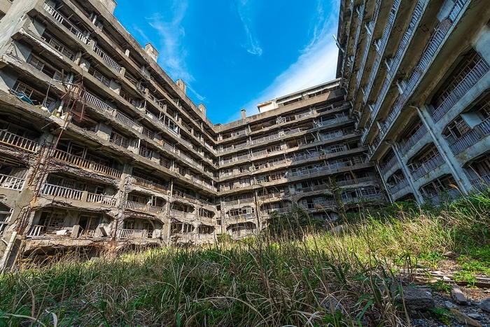 Hashima Island - Astonishing Ghost Towns