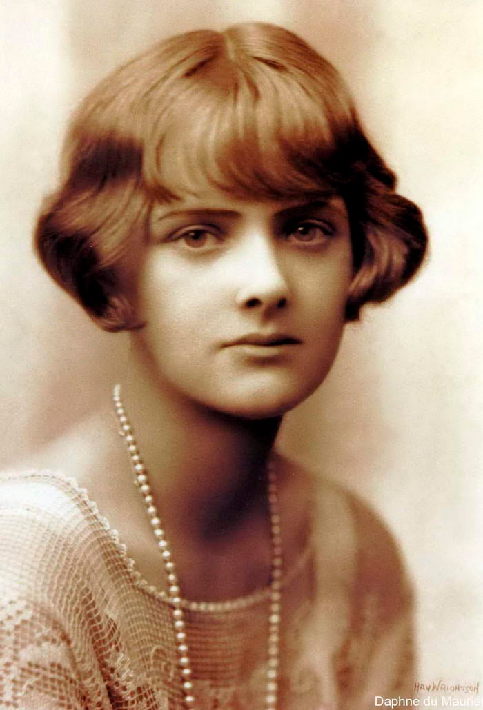 Daphne du Maurier - Popular Mystery Writers