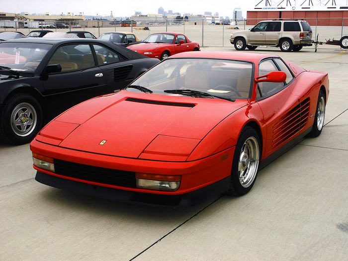 Ferrari Testarossa - Jaw Dropping Supercars