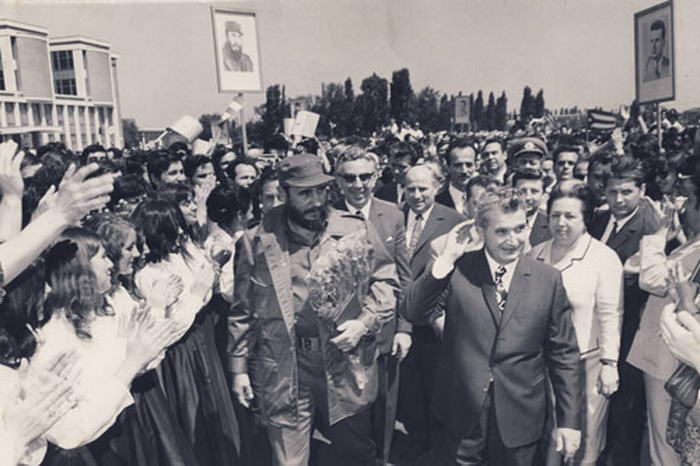 Fidel Castro visiting Romania