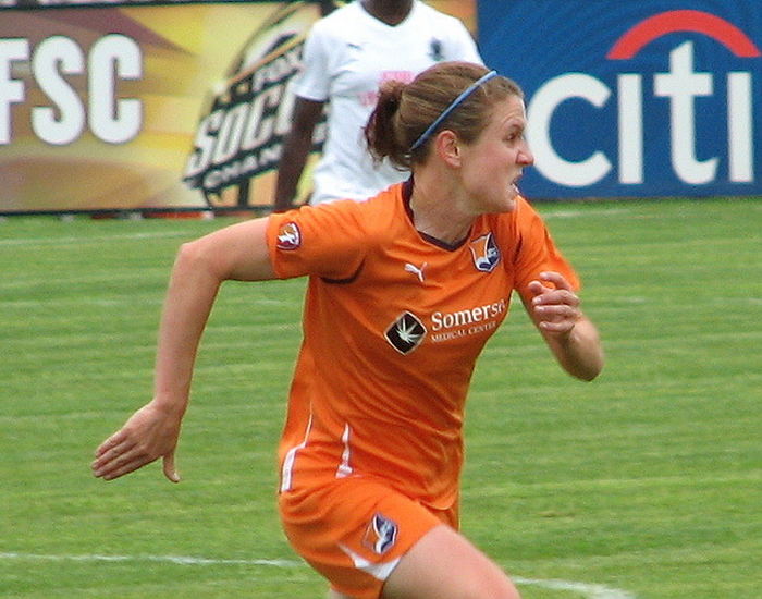 Heather O'Reilly - Players in US Women's National Team