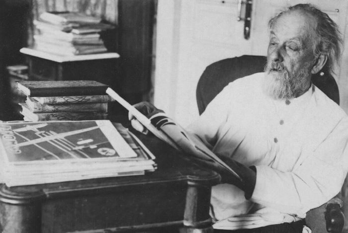 Konstantin Tsiolkovsky - Underrated Inventors