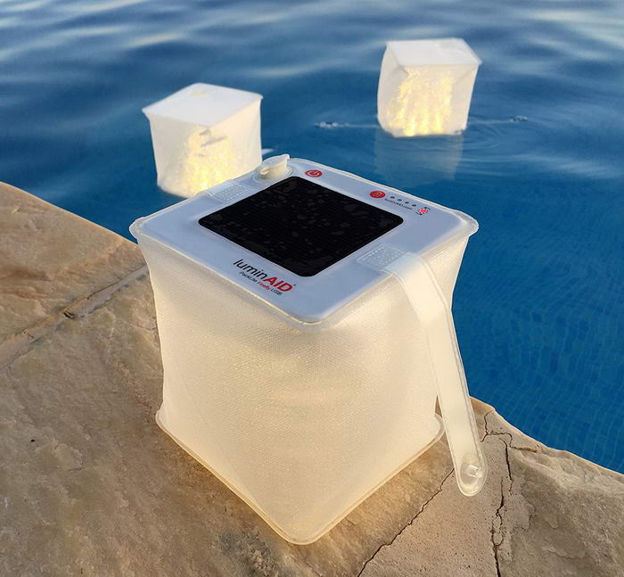 LuminAID PackLite