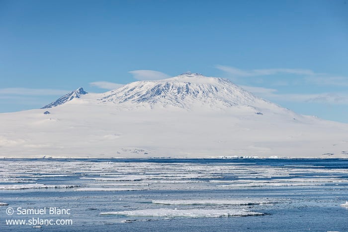 Mont Erebus - Conspiracy Theories About Antarctica