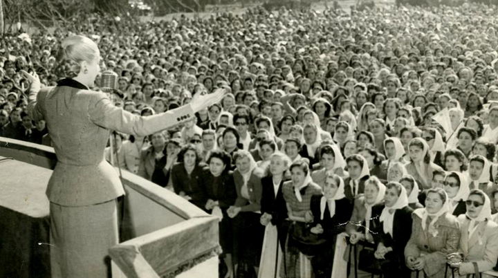 Peron speaking to a crowd of women