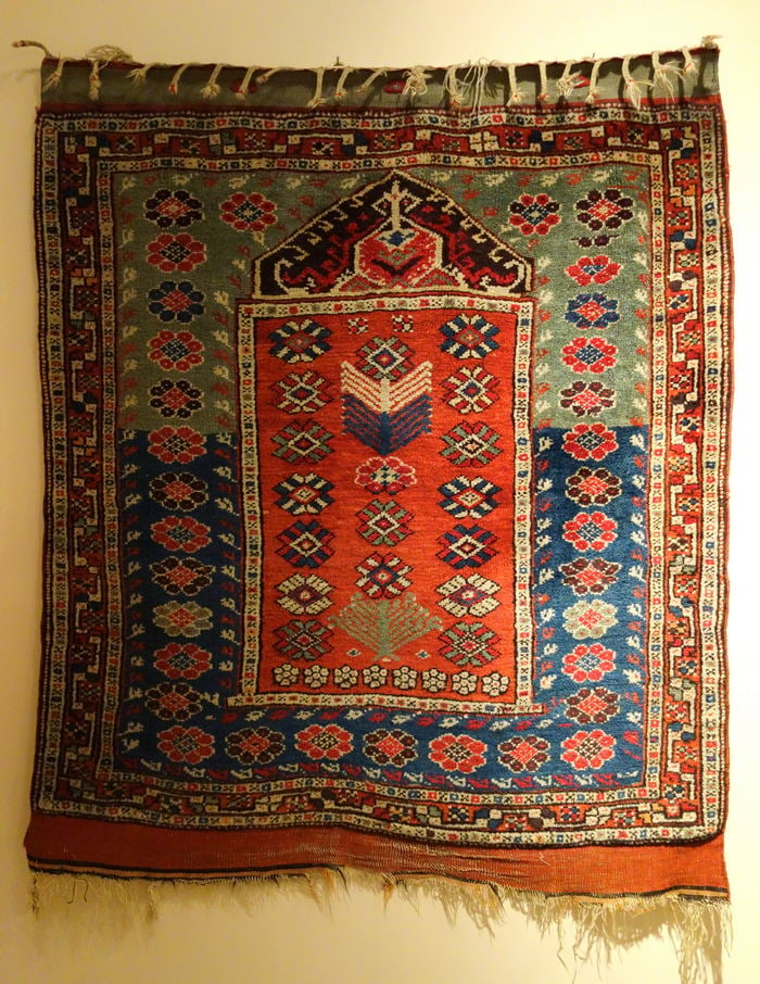 Prayer rug